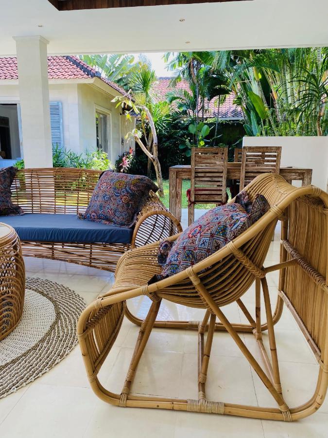 Villa Biru - 500M Batubelig Beach Canggu Exterior foto