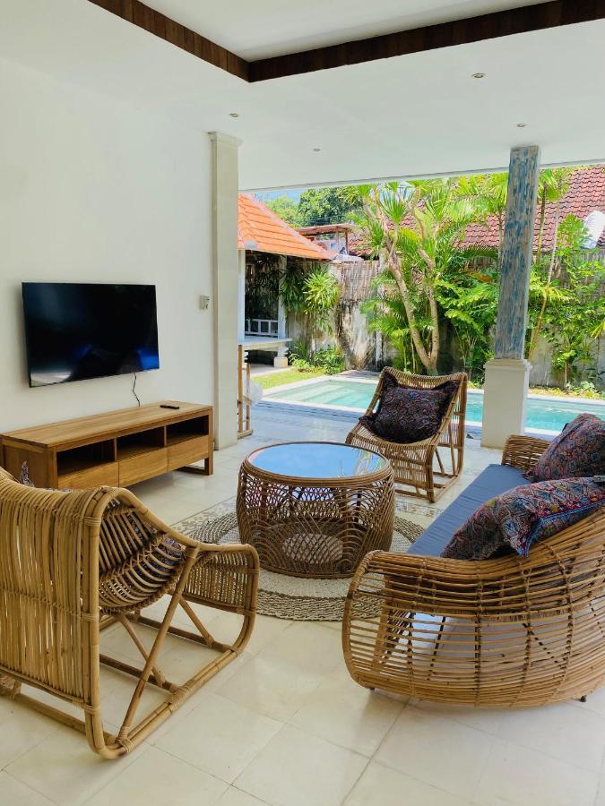 Villa Biru - 500M Batubelig Beach Canggu Exterior foto