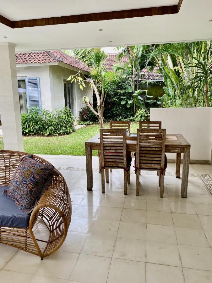 Villa Biru - 500M Batubelig Beach Canggu Exterior foto