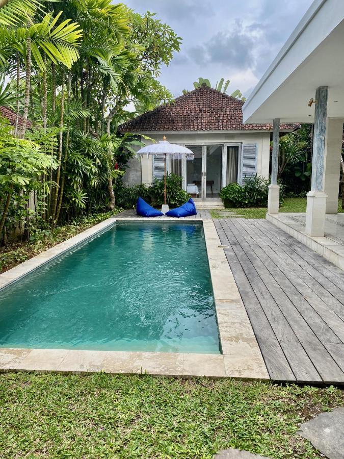 Villa Biru - 500M Batubelig Beach Canggu Exterior foto